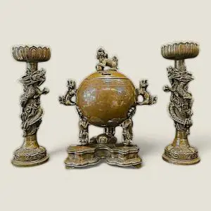 Bộ lư Lân vờn cầu và Chân đèn Song Long