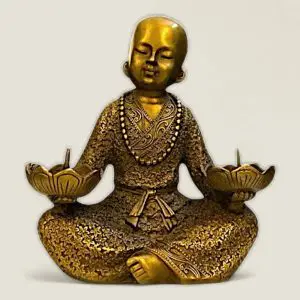 Tượng Chú Tiểu Dâng Nến