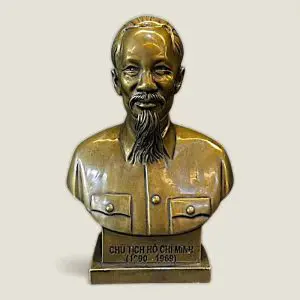 Tượng Bác Hồ Chí Minh