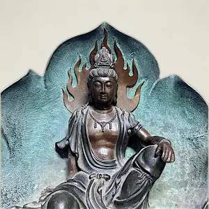 Tượng Quan Âm Tự Tại