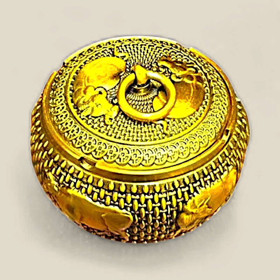 Gạt tàn thuốc hoa văn Trâu 5 Gạt tàn thuốc hoa văn Trâu - Ảnh 5