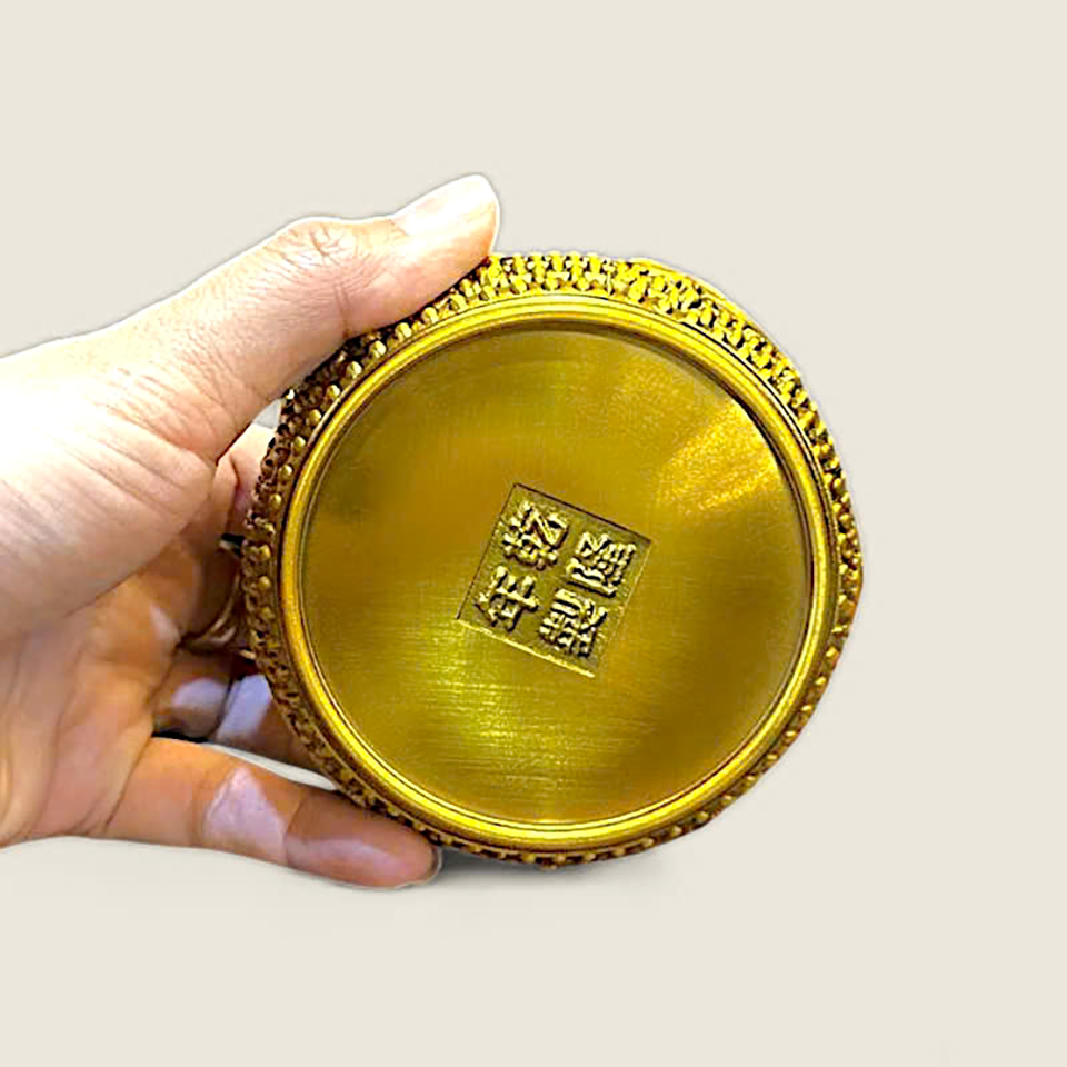 Gạt tàn thuốc hoa văn Trâu 2 Gạt tàn thuốc hoa văn Trâu - Ảnh 2