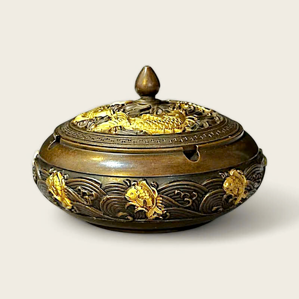 Gạt tàn Cá chép quần hội 4 Gạt tàn Cá chép quần hội - Ảnh 4