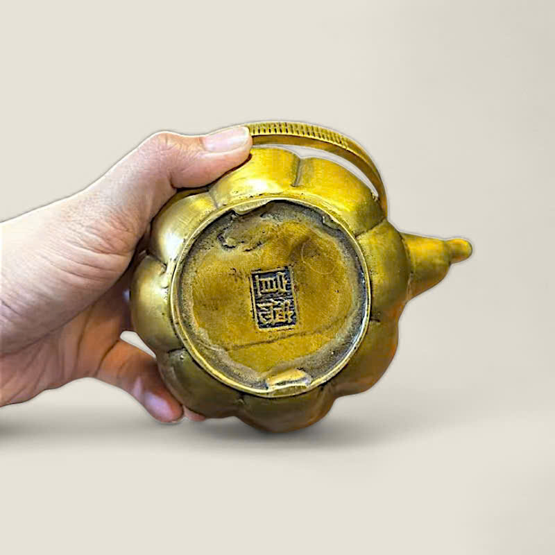 Ấm tích quả bí hoa văn bát cát tường 5 Ấm tích quả bí hoa văn bát cát tường - Ảnh 5